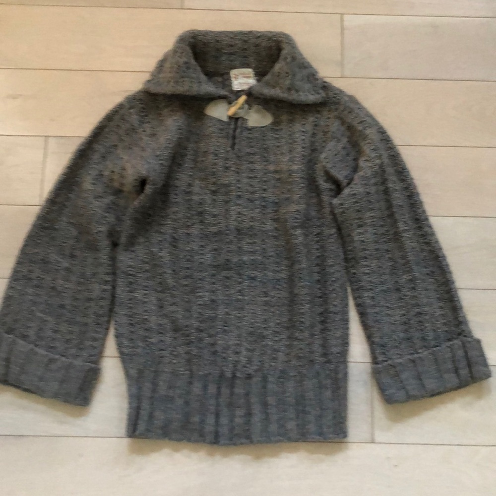 Vintage tunic sweater gray acryclic toggle closure M